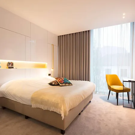 Damier Hotel 4*